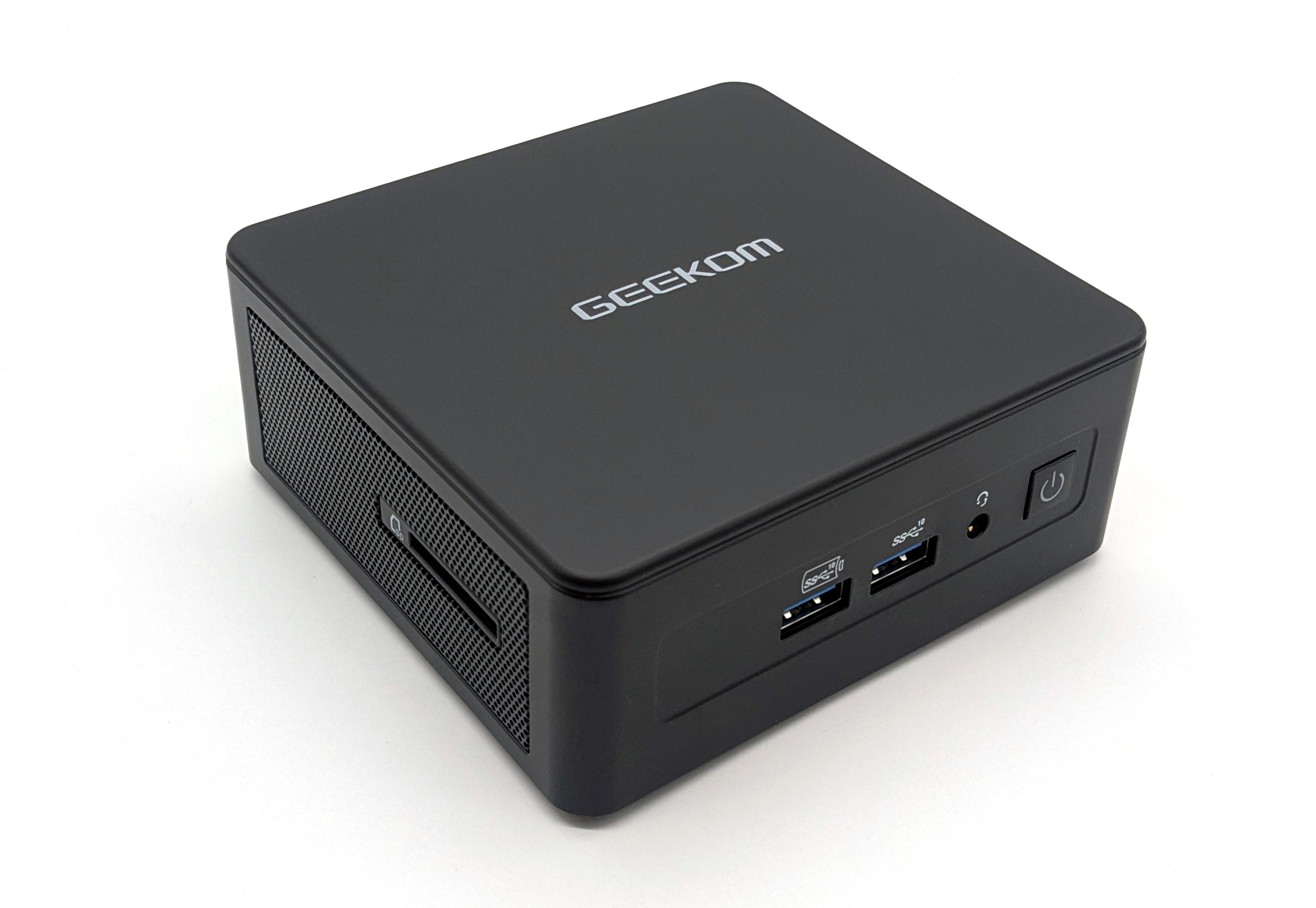 Geekom IT15 Mini-PC test - New front runner thanks to the Ultra 9 285H